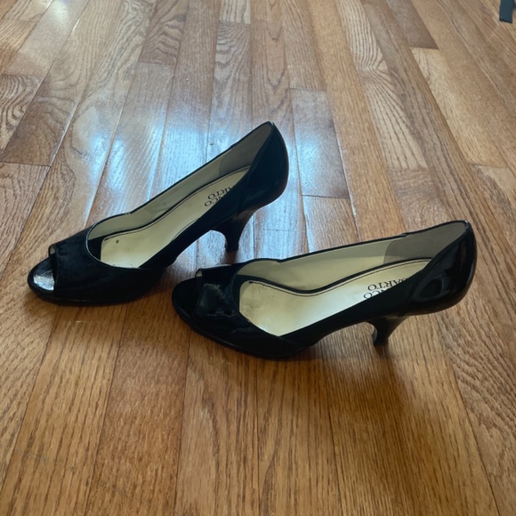 Black open toe heels - Picture 2 of 3